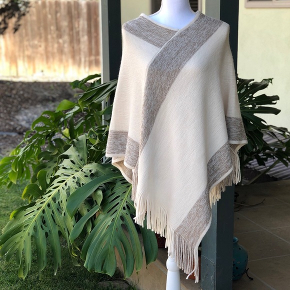 2 Chic Sweaters - 2 Chic Cream and Tan Poncho